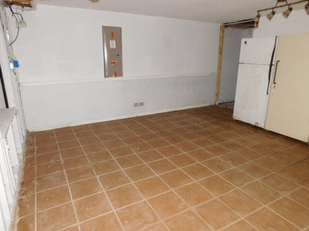 741 Edgewood Ave, South Milwaukee WI  53172-3847 exterior