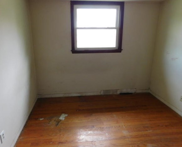 741 Edgewood Ave, South Milwaukee WI  53172-3847 exterior