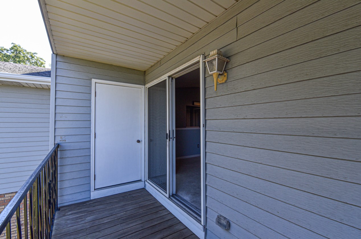 6537 Spring St, Racine WI  53406-2600 exterior