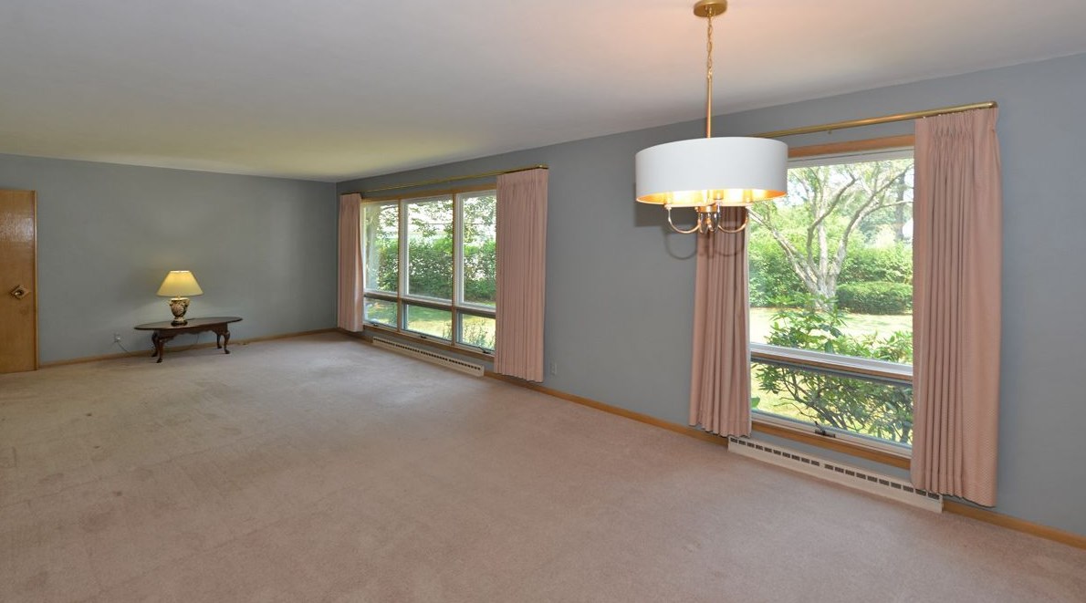 238 Point View Dr, Racine WI  53402-2651 exterior