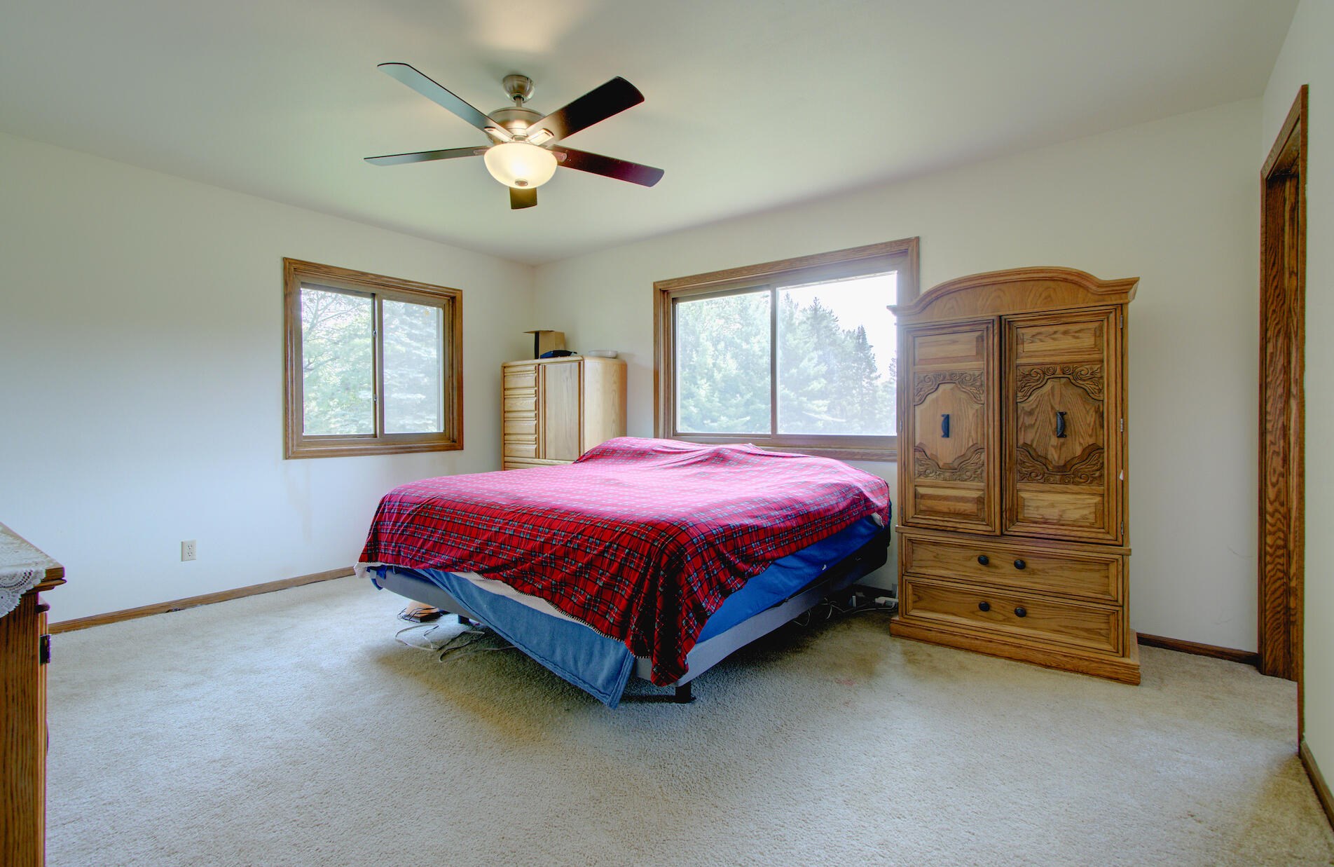 4100 Alpine Cir, Brookfield WI  53005-1410 exterior