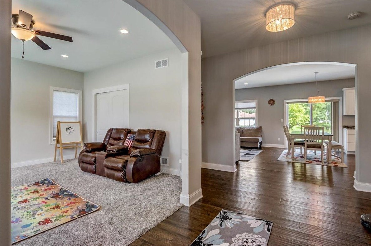 2230 Southland Dr, Oak Creek WI  53154-3631 exterior