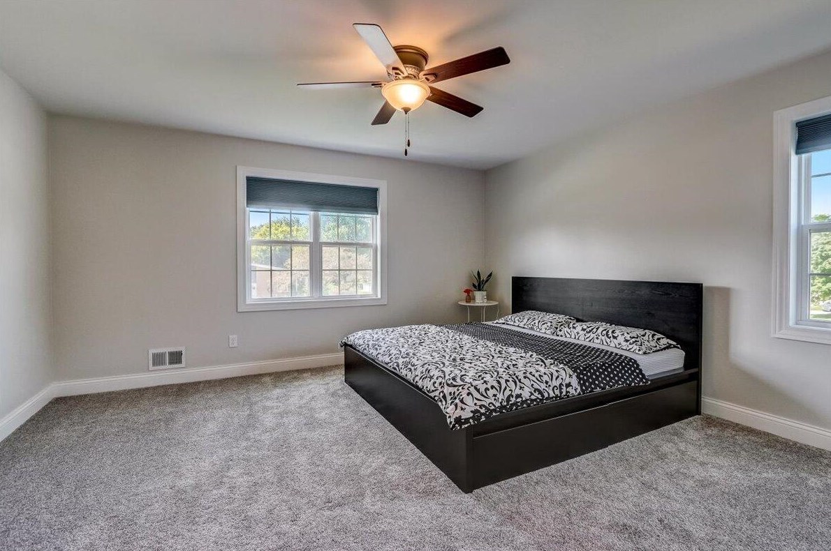 2230 Southland Dr, Oak Creek WI  53154-3631 exterior