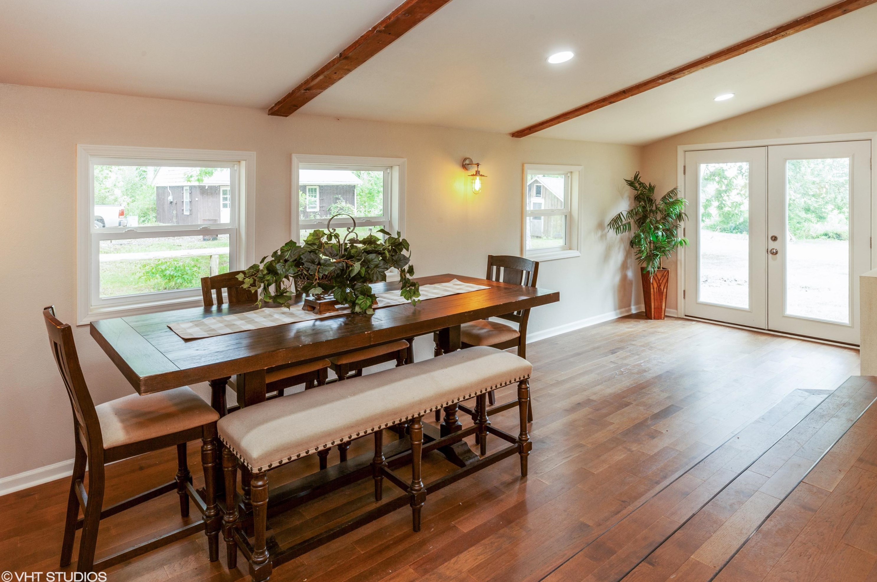 1123 River Dr, Lyons WI  53105-8203 exterior