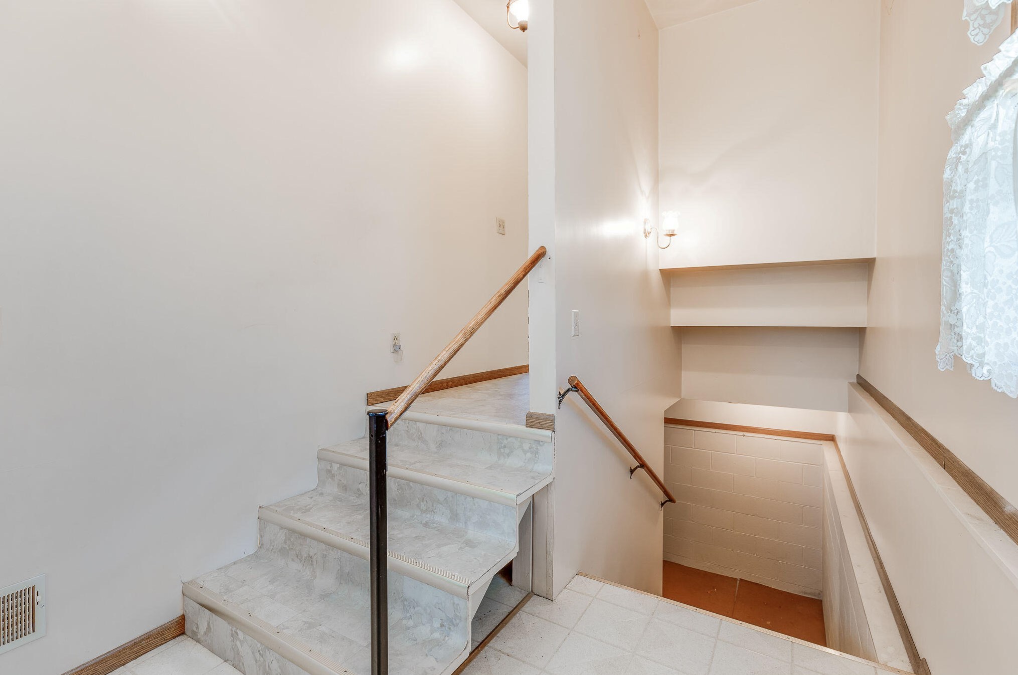 2204 Union Ave, Sheboygan WI  53081-5564 exterior