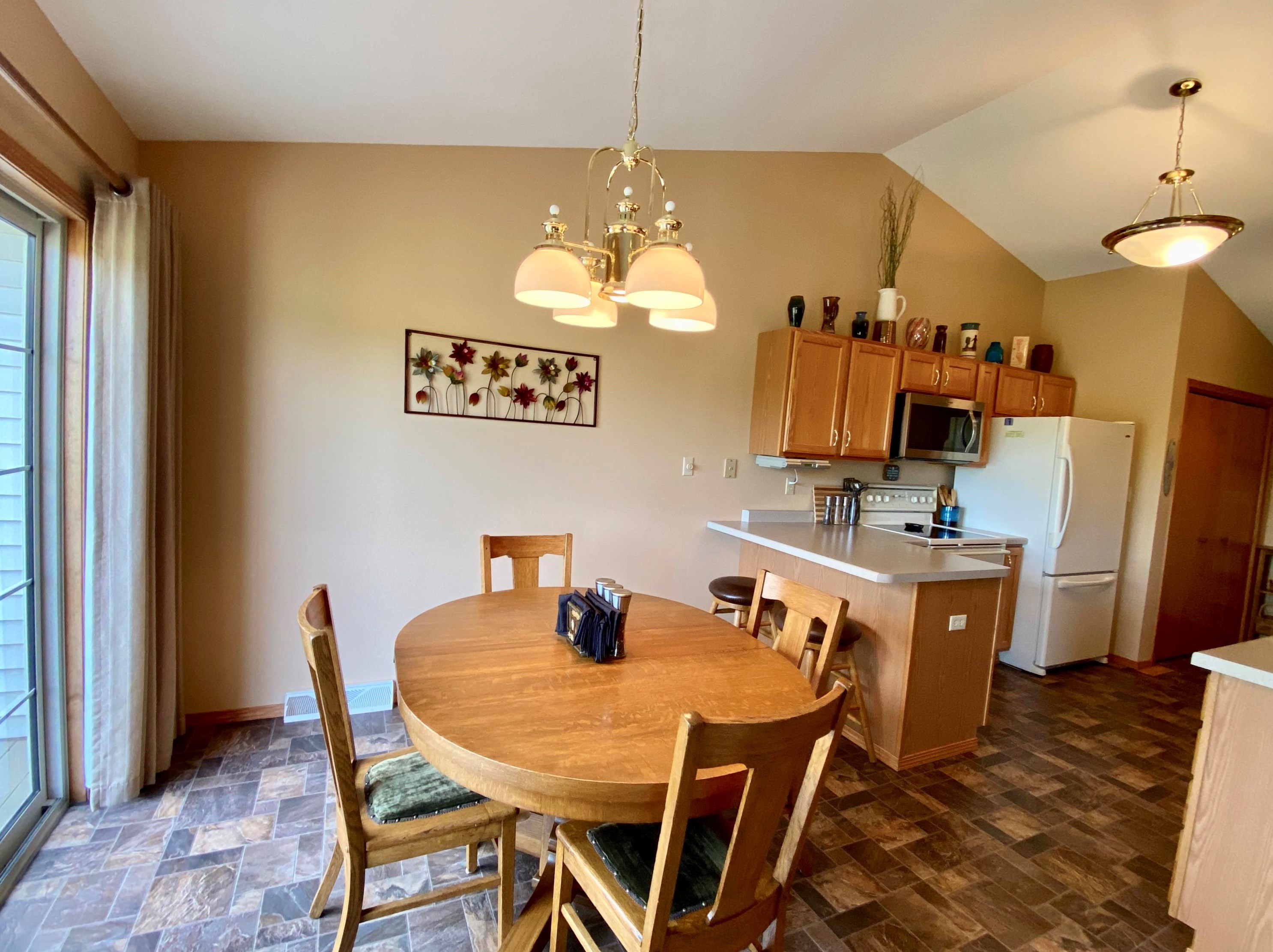 1117 York St, Oak Creek WI  53154-3728 exterior