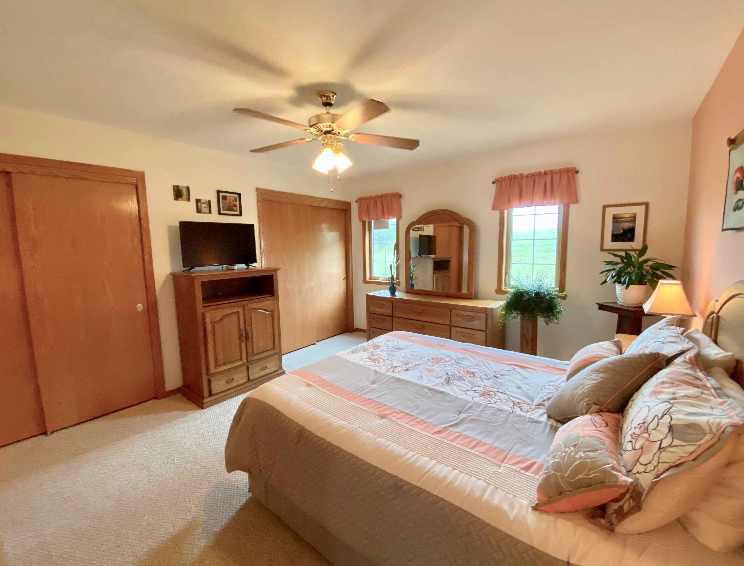 1117 York St, Oak Creek WI  53154-3728 exterior