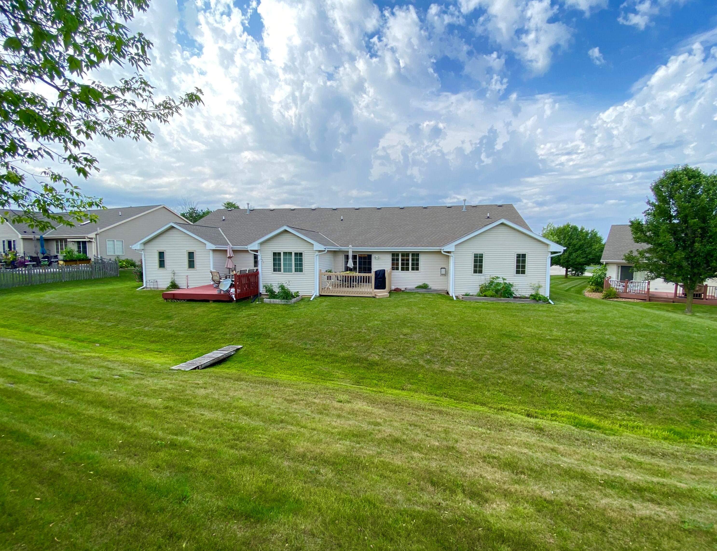 1117 York St, Oak Creek WI  53154-3728 exterior