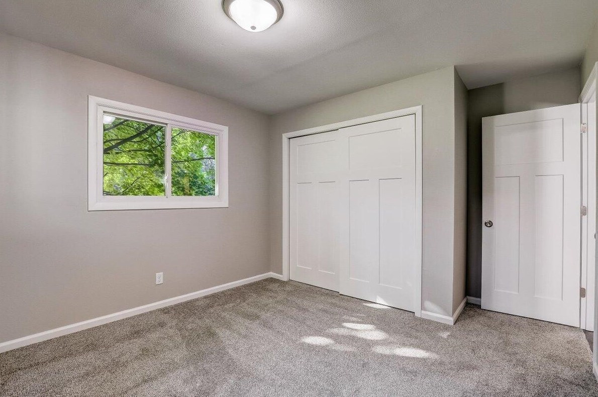 2829 Farview Dr, Richfield WI  53076-9712 exterior