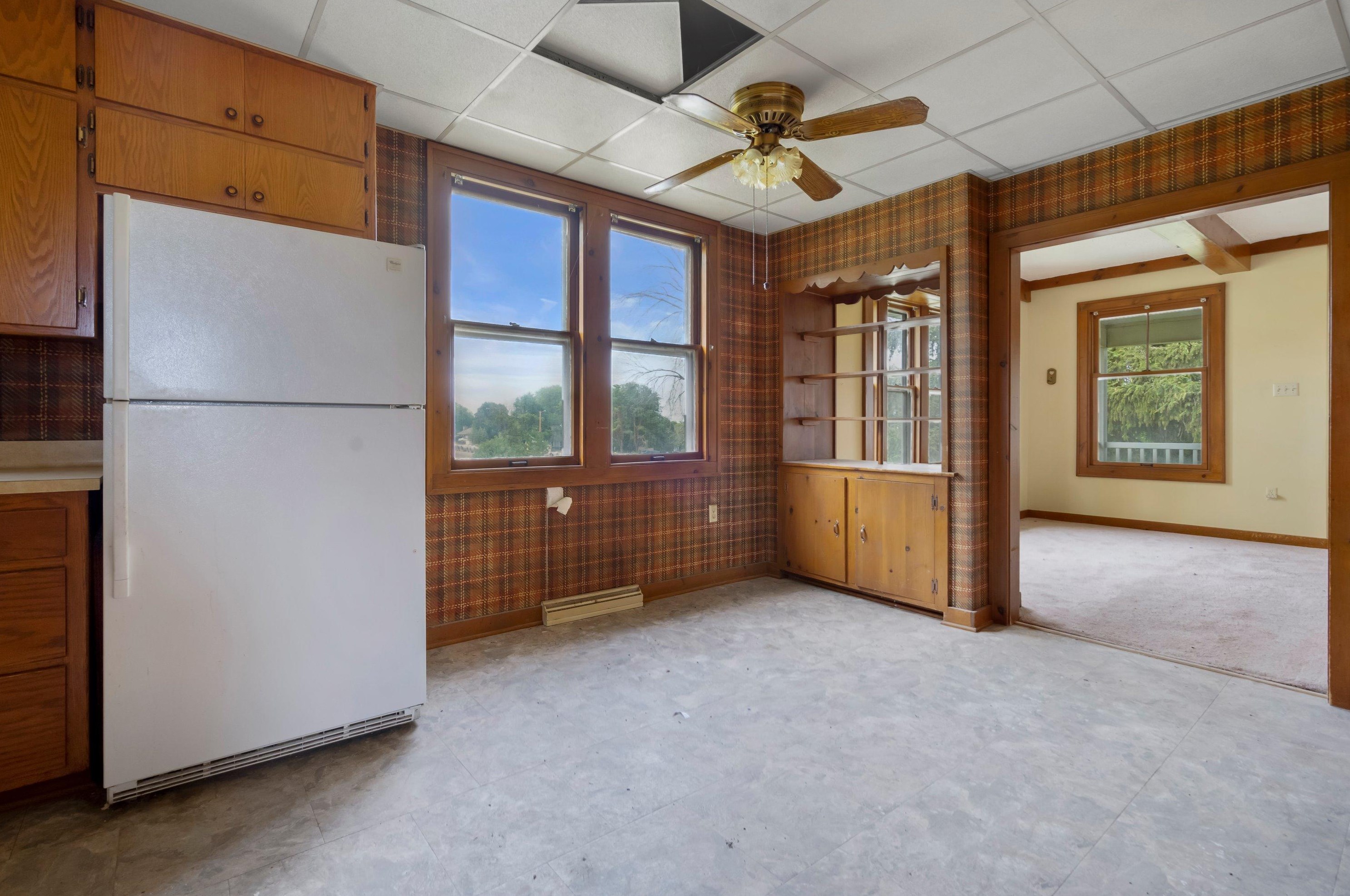 3840 Calhoun Rd, Brookfield WI  53005-2181 exterior