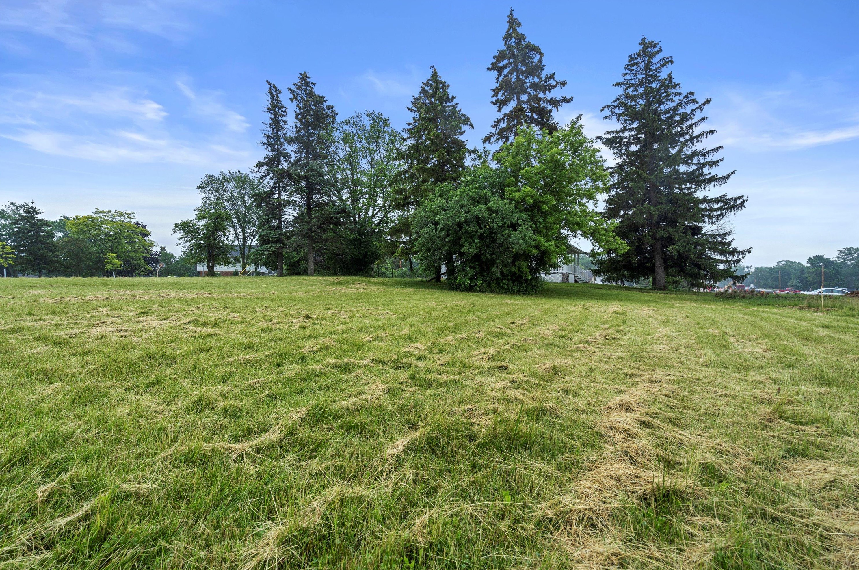 3840 Calhoun Rd, Brookfield WI  53005-2181 exterior