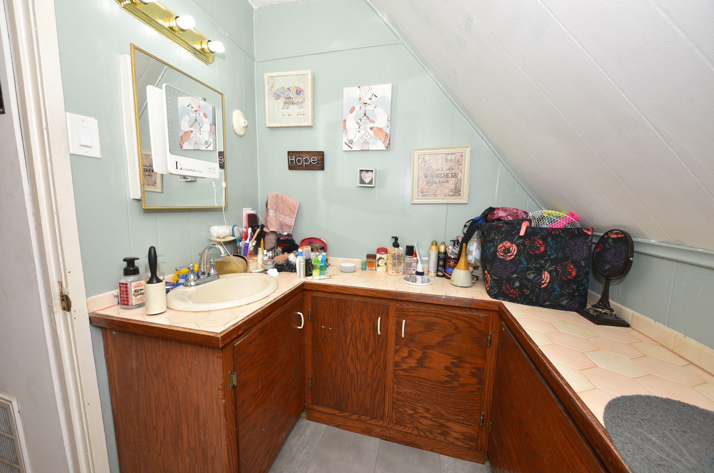 2972 Cramer St, Milwaukee WI 53211-3240 exterior