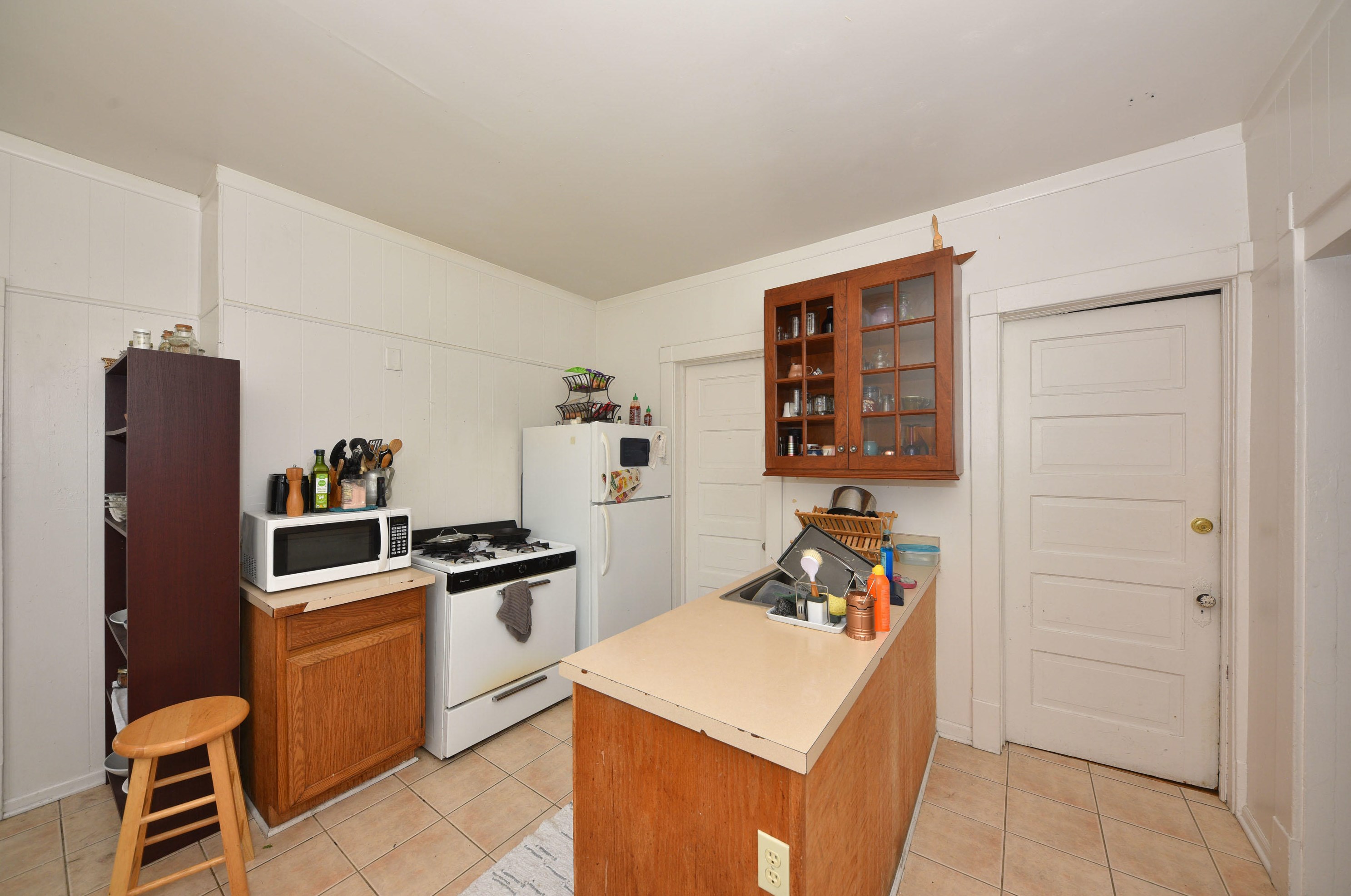 2972 Cramer St, Milwaukee WI 53211-3240 exterior