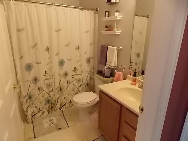 1132 Stratford Ct, Racine WI  53406-7000 exterior