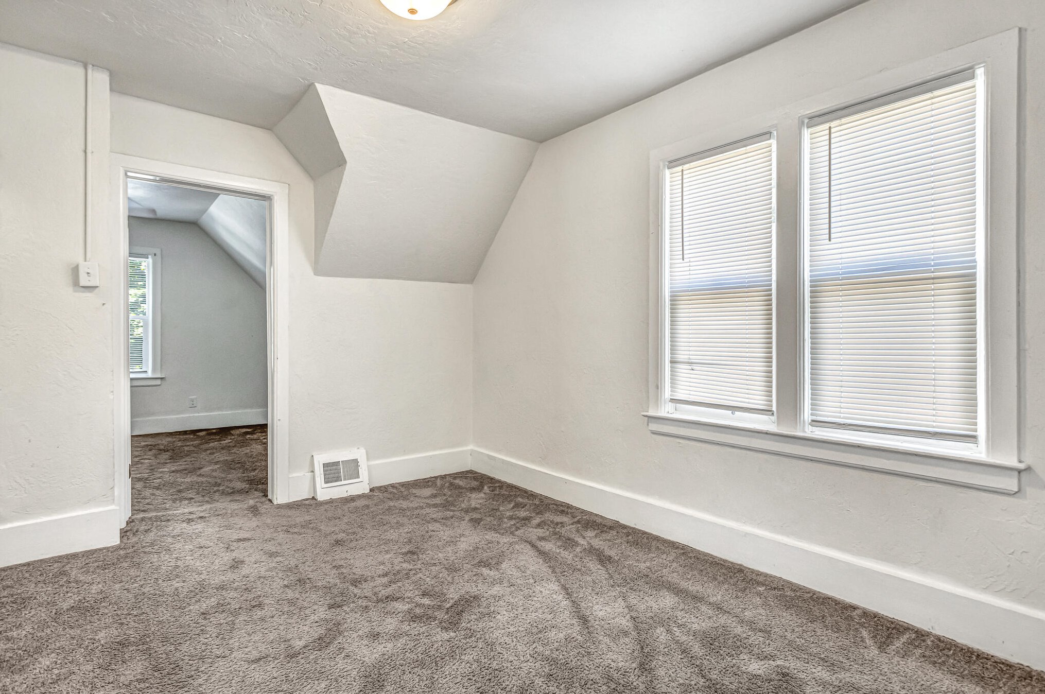 2129 14th St, Sheboygan WI 53081-5712 exterior