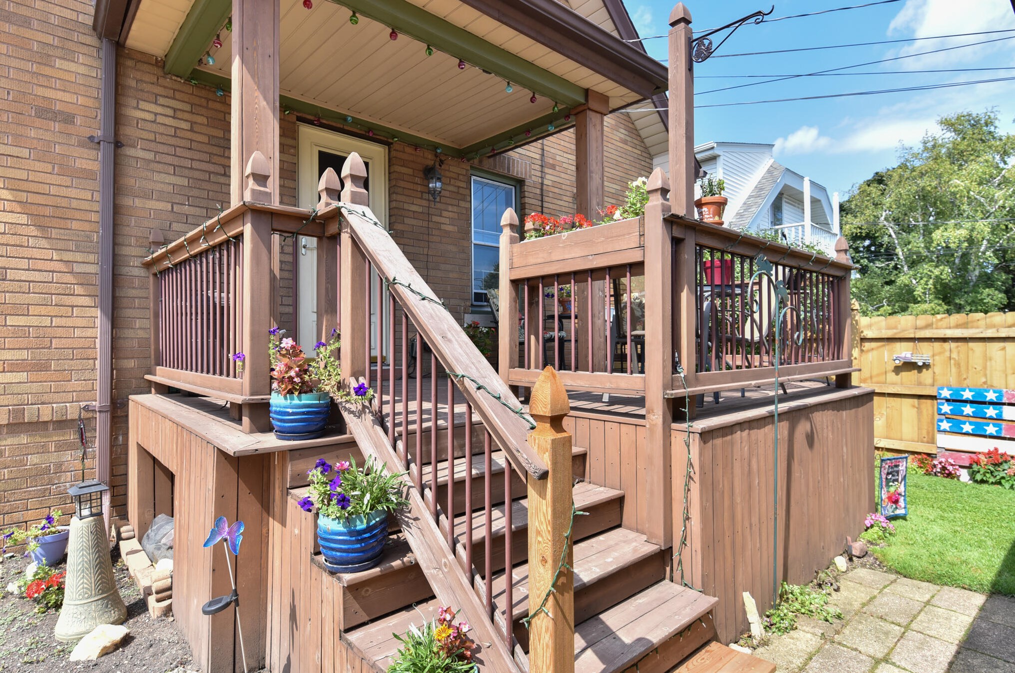 3412 9 Pl, Milwaukee WI 53215-3211 exterior