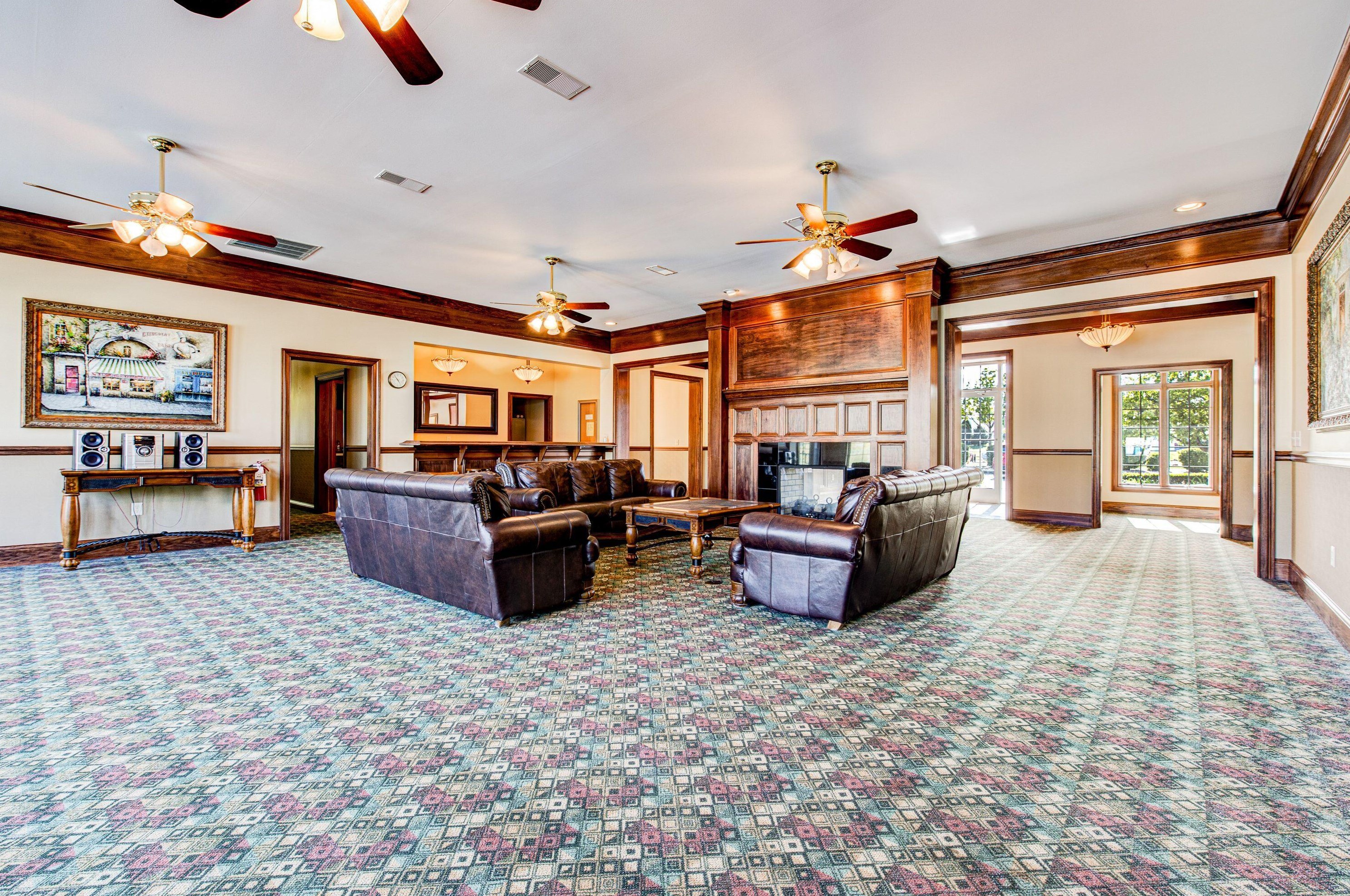 752 Bridlewood Dr #2103e, Hartford, WI 53027