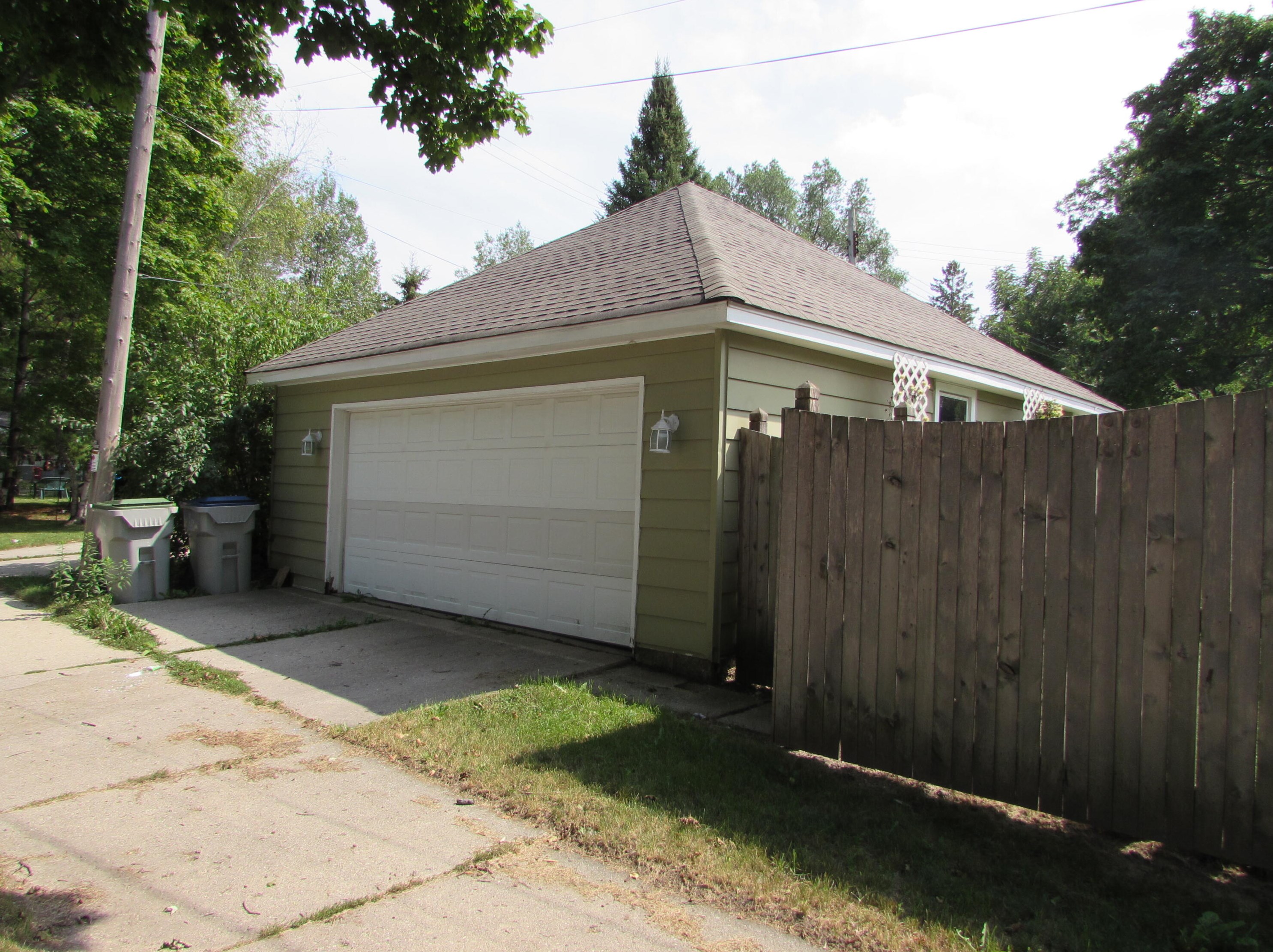 3300 66th St, Milwaukee WI  53219-4211 exterior