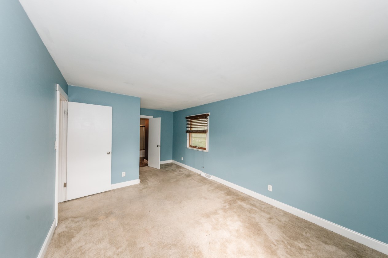 1824 Mackinac Ave, South Milwaukee WI  53172-2930 exterior