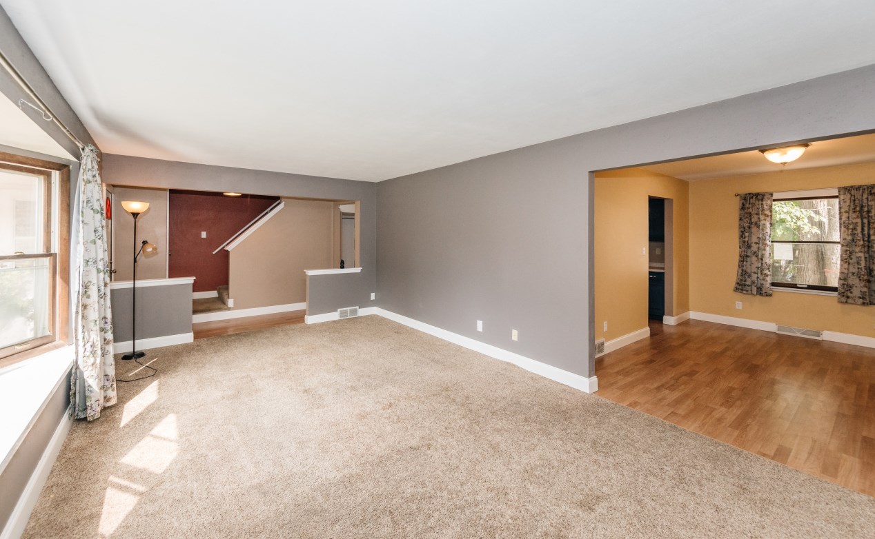 1824 Mackinac Ave, South Milwaukee WI  53172-2930 exterior