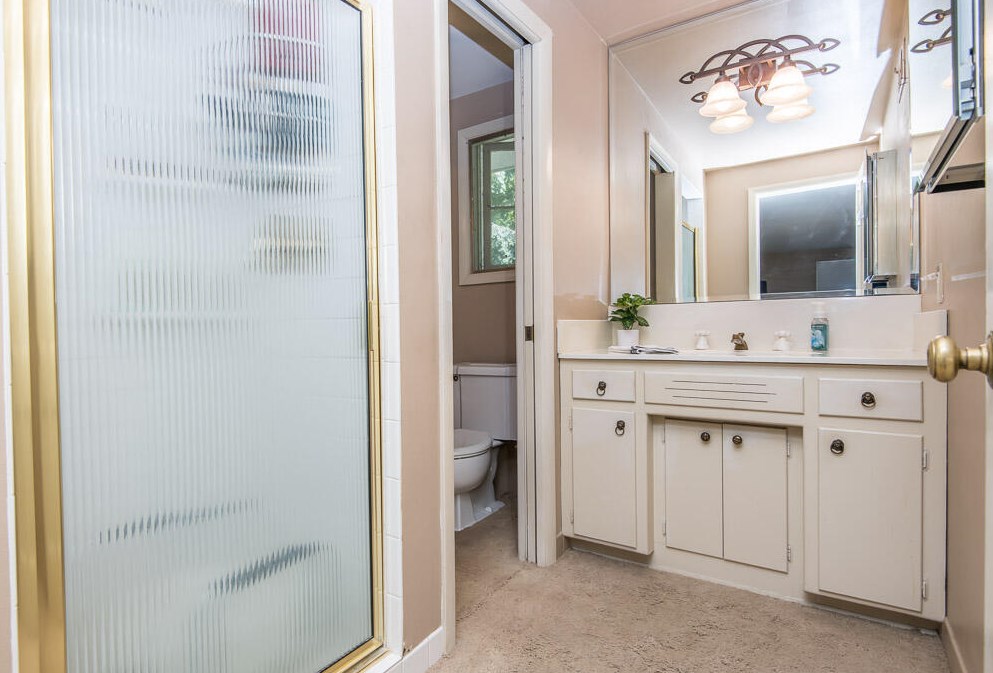 1880 Churchview Dr, Brookfield WI 53005-5133 exterior