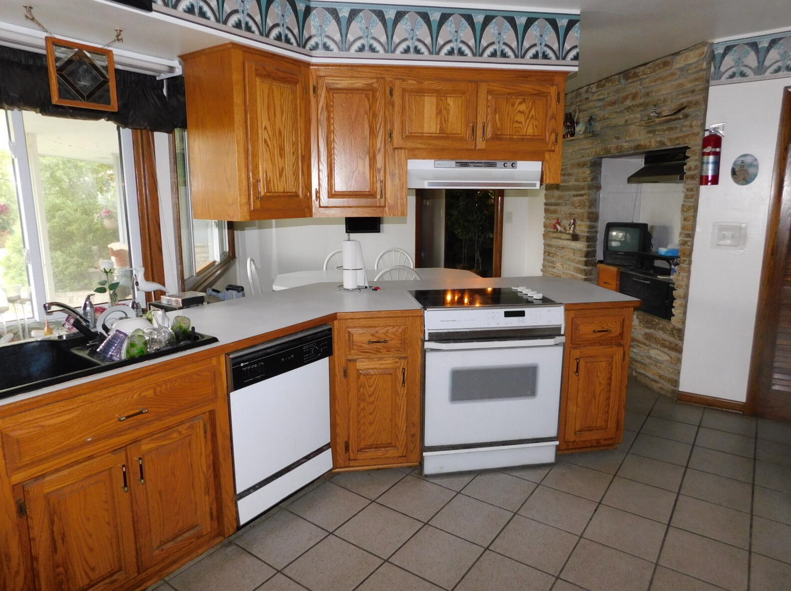 830 Janacek Rd, Brookfield WI 53045-6050 exterior