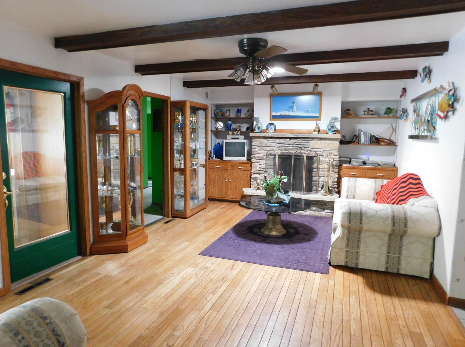 830 Janacek Rd, Brookfield WI 53045-6050 exterior