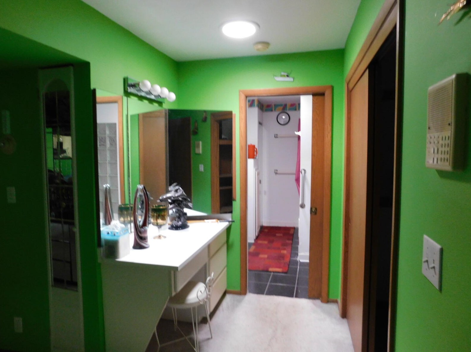 830 Janacek Rd, Brookfield WI 53045-6050 exterior