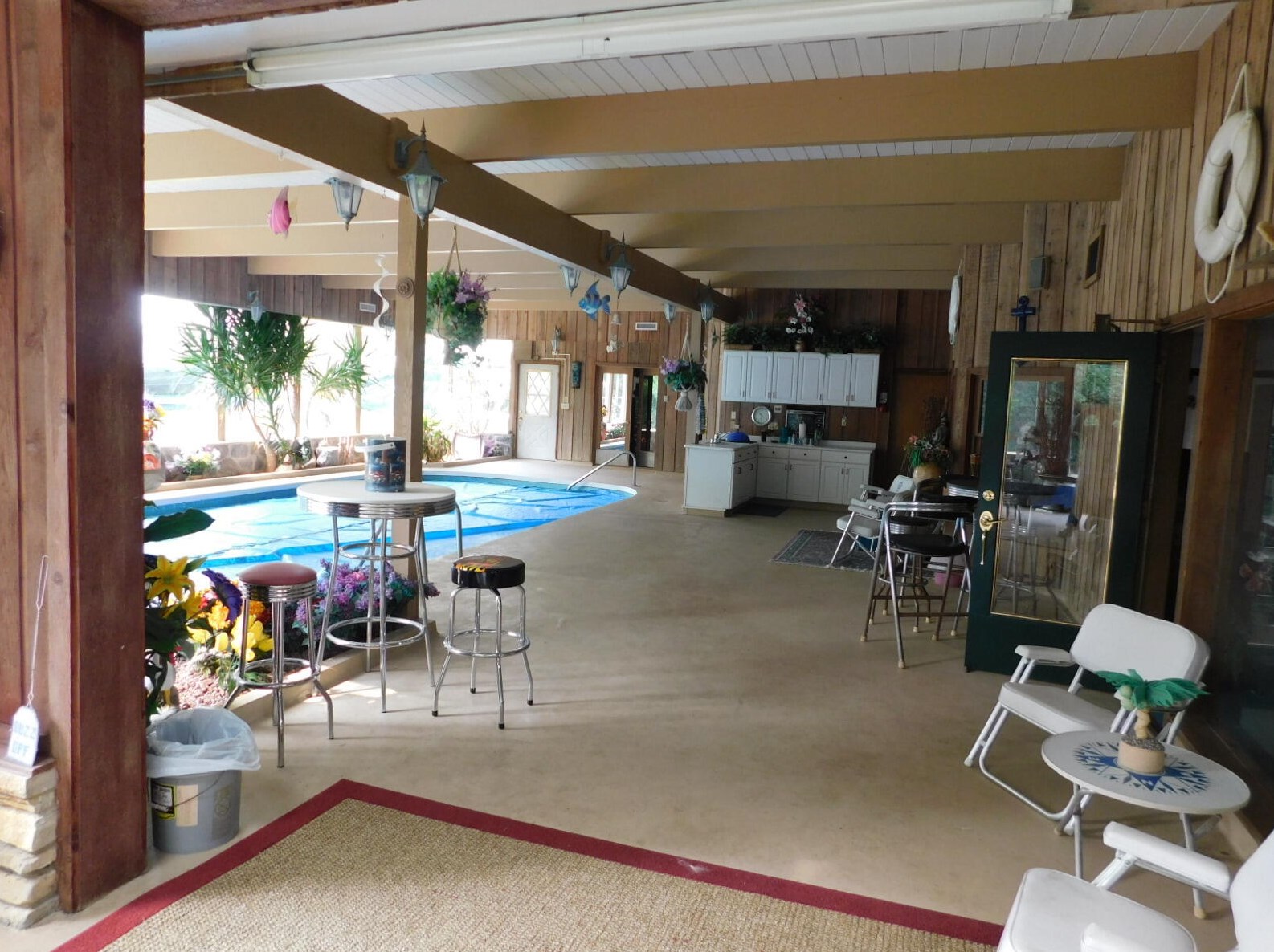 830 Janacek Rd, Brookfield WI 53045-6050 exterior