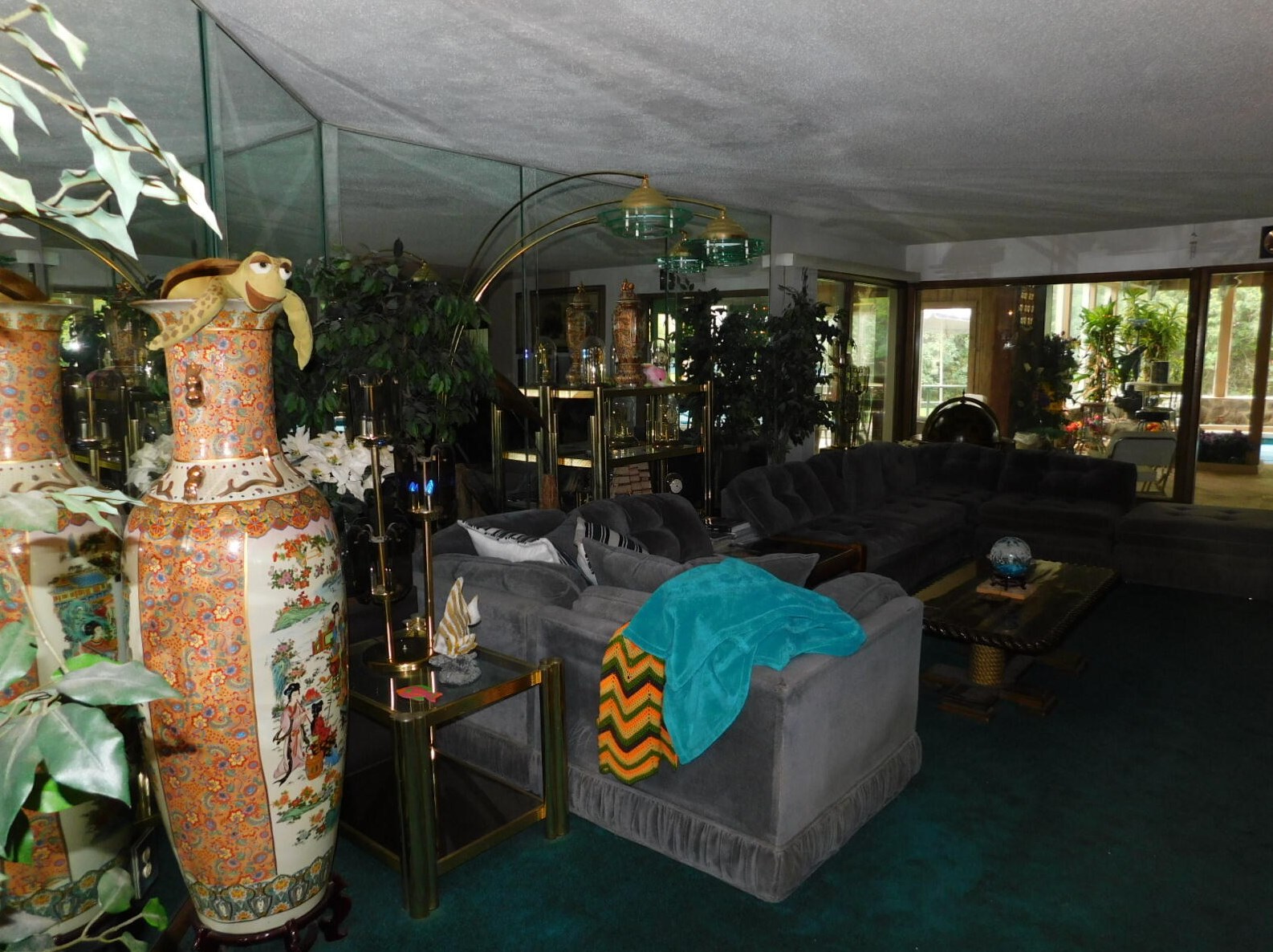 830 Janacek Rd, Brookfield WI 53045-6050 exterior