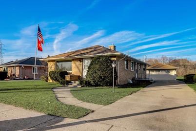 1902 W Plainfield Ave - Photo 1