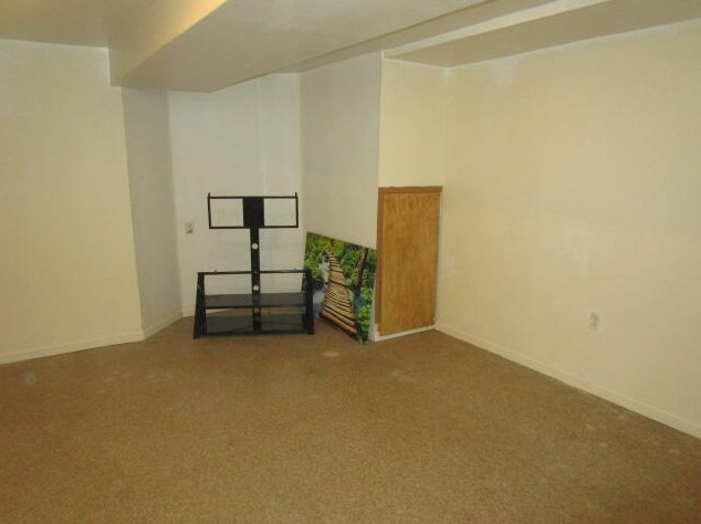 2555 33, Milwaukee WI 53215-2806 exterior