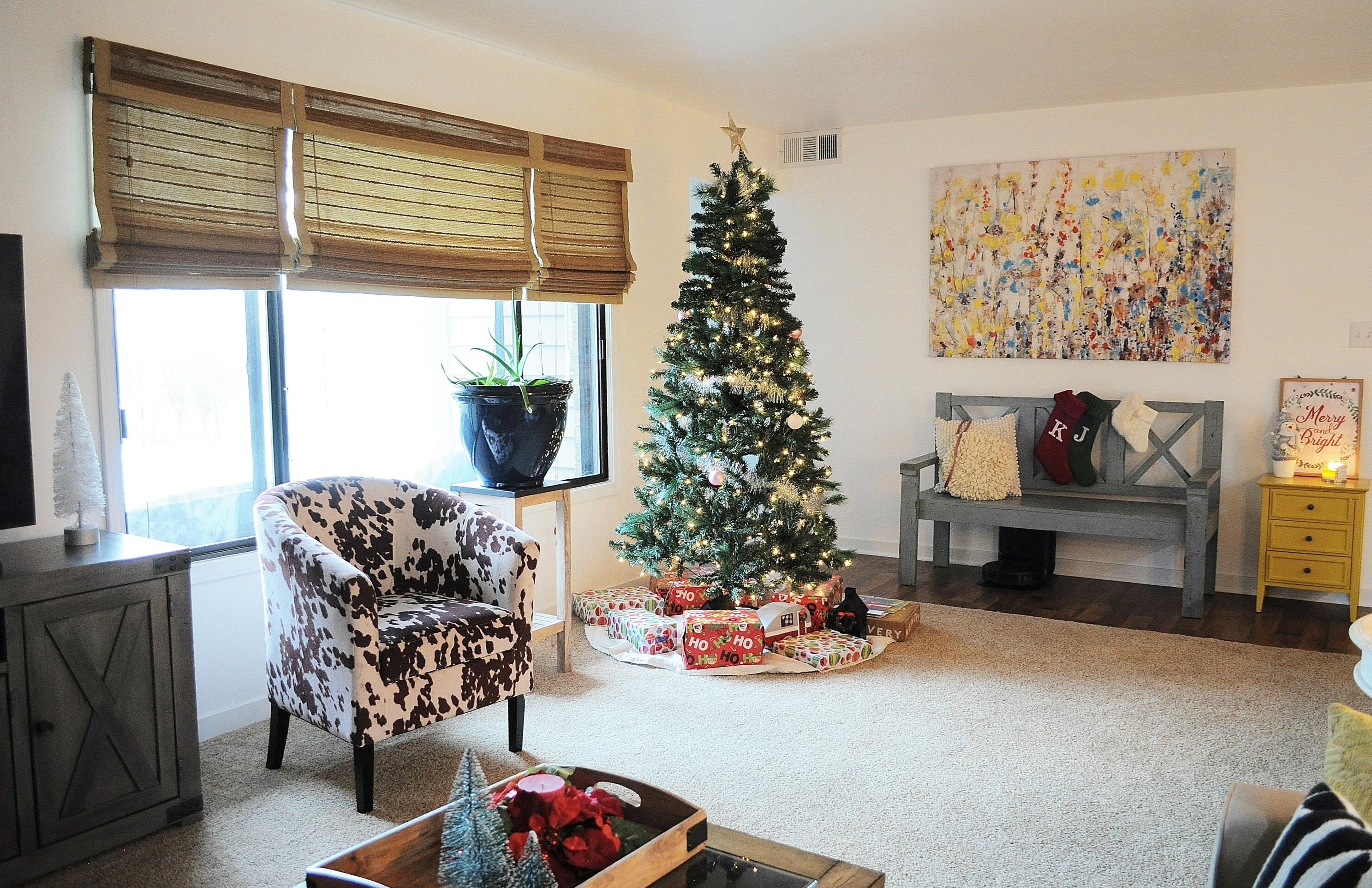 4206 Ridgewood Ln, Milwaukee WI 53221-1094 exterior