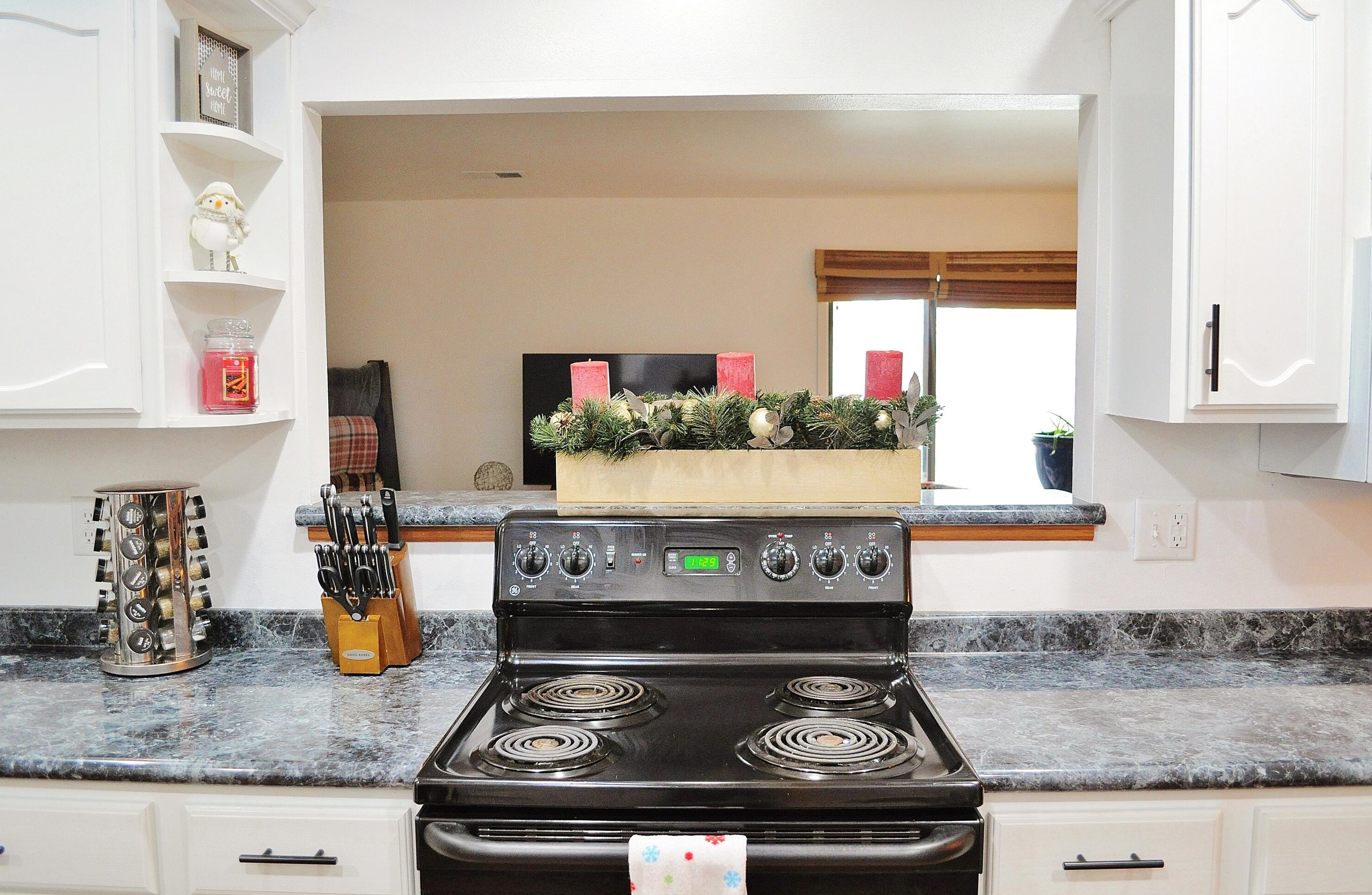 4206 Ridgewood Ln, Milwaukee WI 53221-1094 exterior