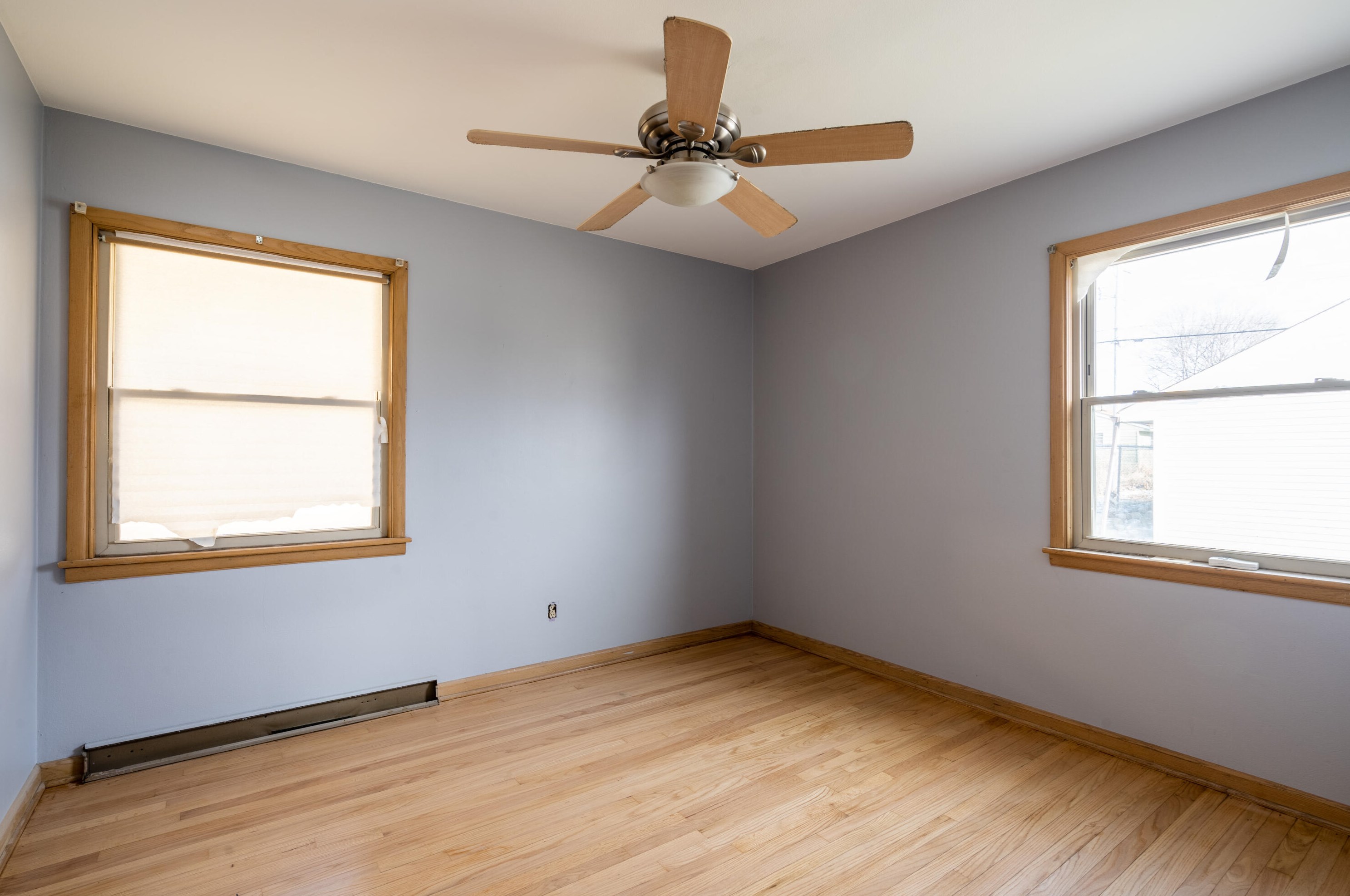 4256 72, Milwaukee WI 53216-1037 exterior