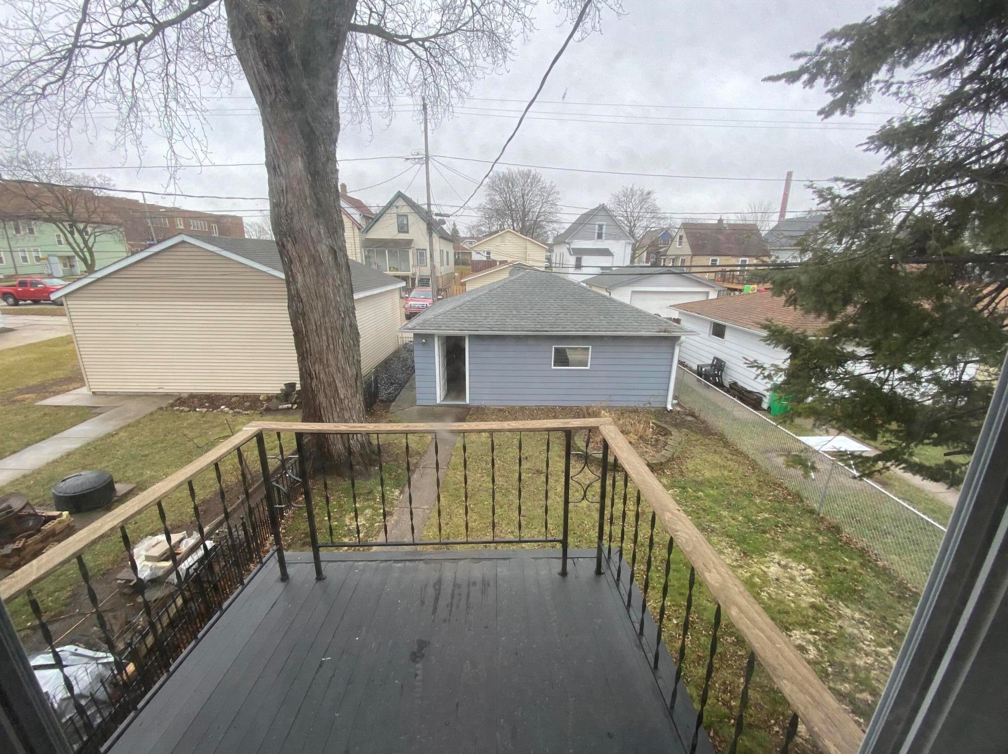 3663 Underwood Ave, Cudahy WI  53110-1933 exterior