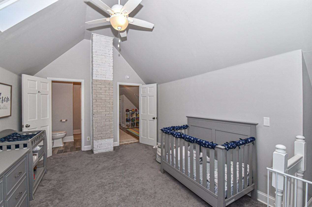 3417 Cramer St, Milwaukee WI 53211-2816 exterior