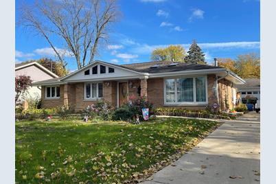 5574 S 34th St - Photo 1