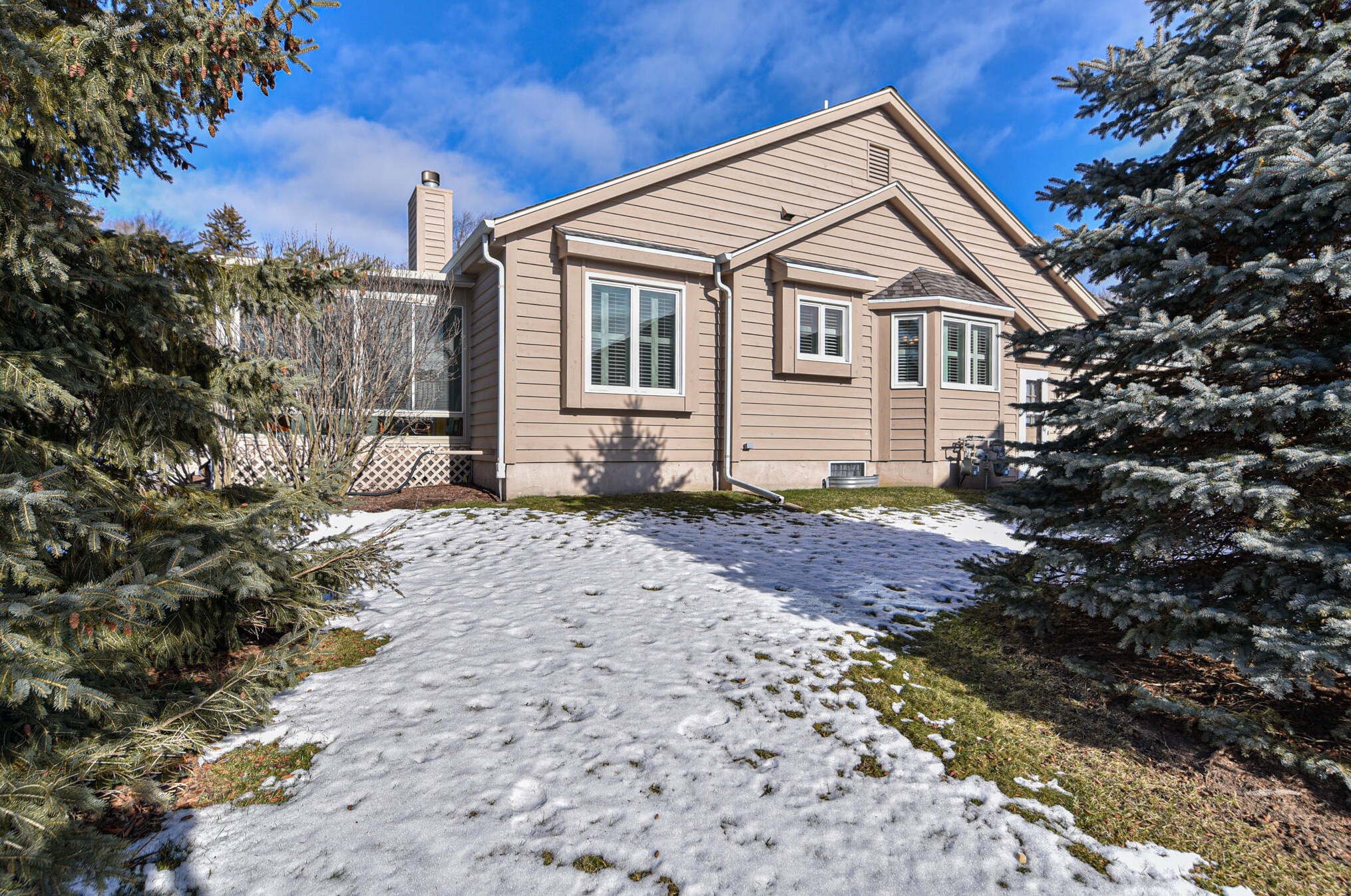 1225 Lansdowne Ct, Brookfield WI  53045-4465 exterior