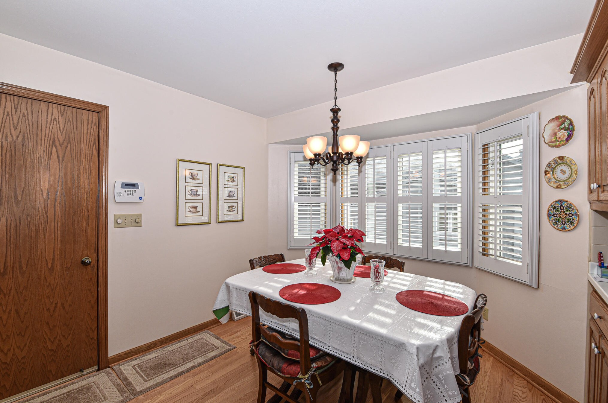 1225 Lansdowne Ct, Brookfield WI  53045-4465 exterior