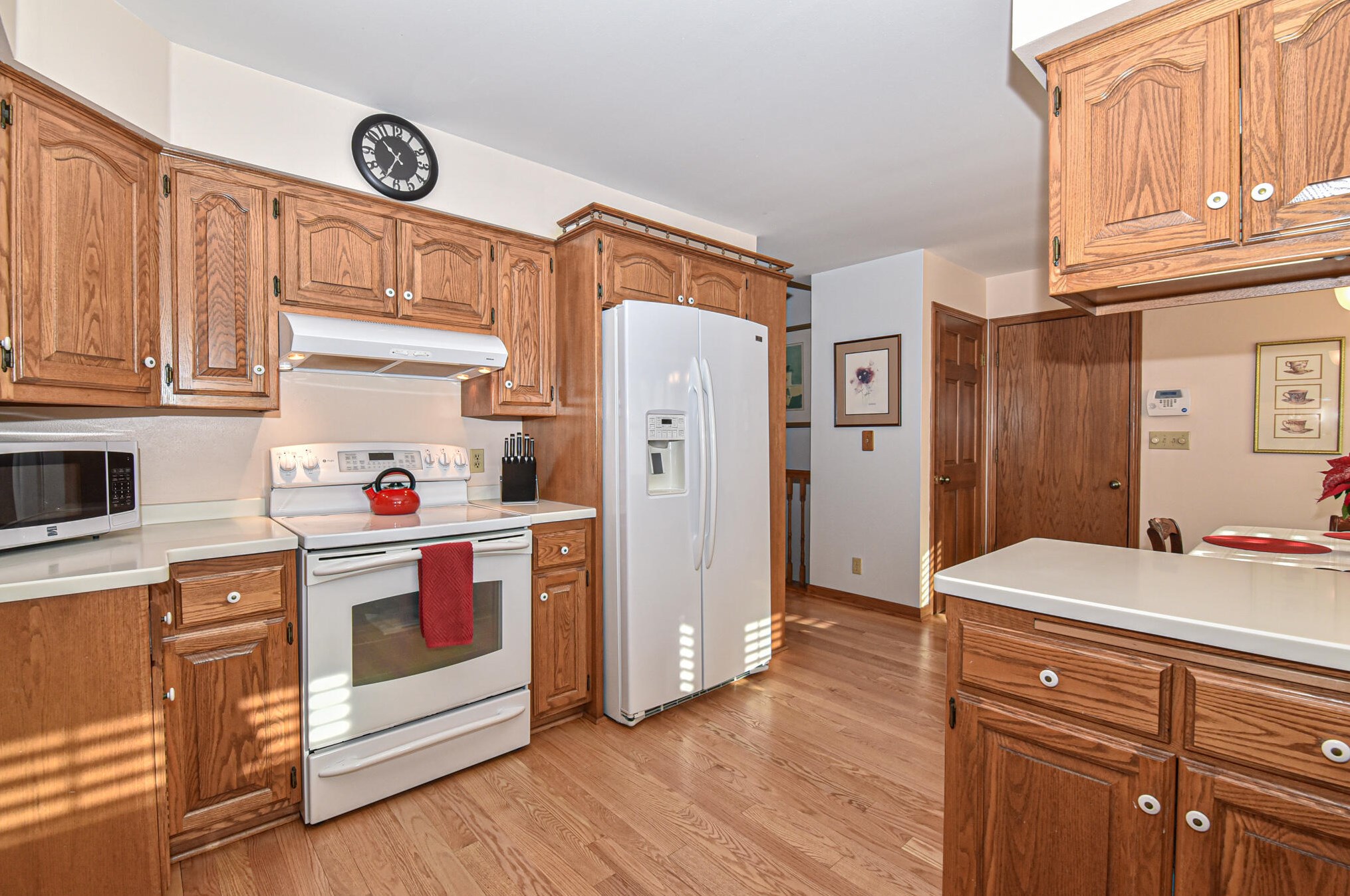 1225 Lansdowne Ct, Brookfield WI  53045-4465 exterior