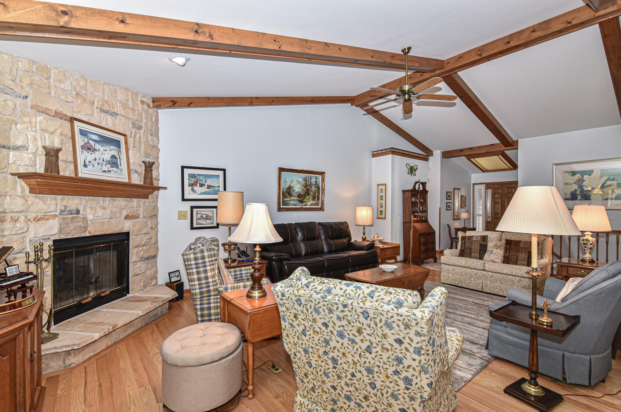 1225 Lansdowne Ct, Brookfield WI  53045-4465 exterior