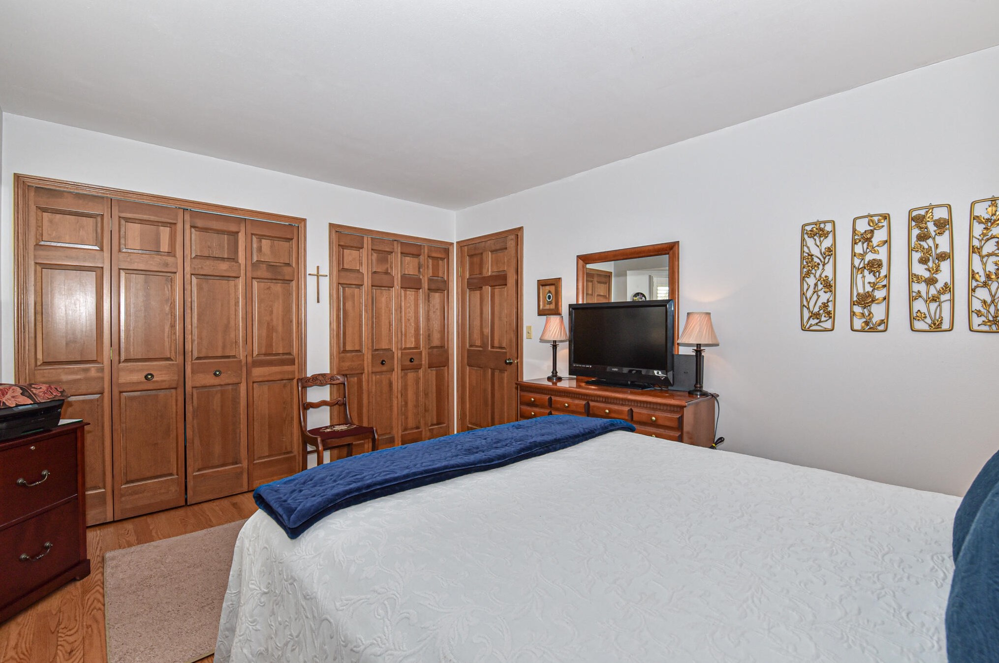 1225 Lansdowne Ct, Brookfield WI  53045-4465 exterior