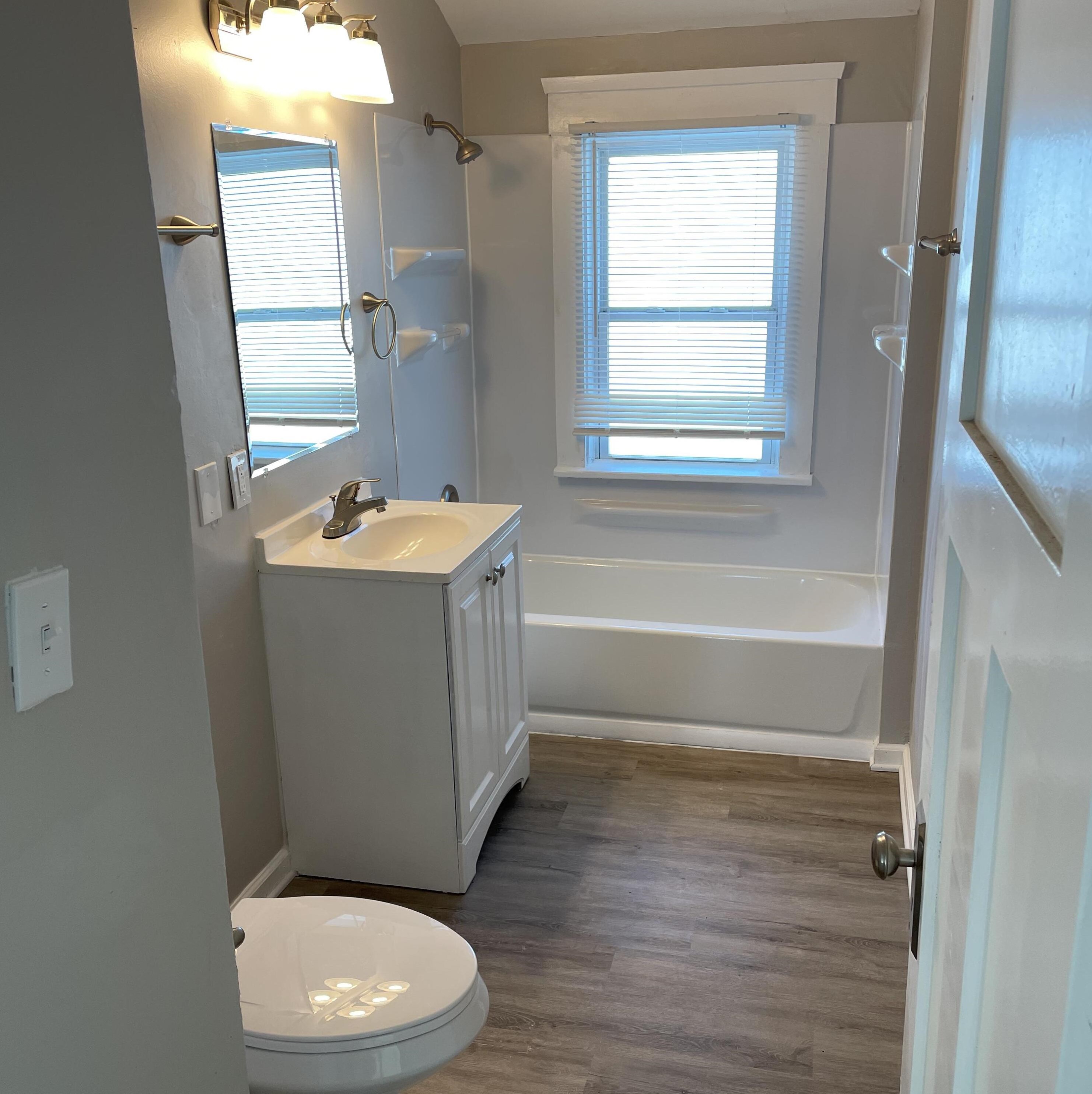 1541 Grange Ave, Racine WI  53405-5019 exterior