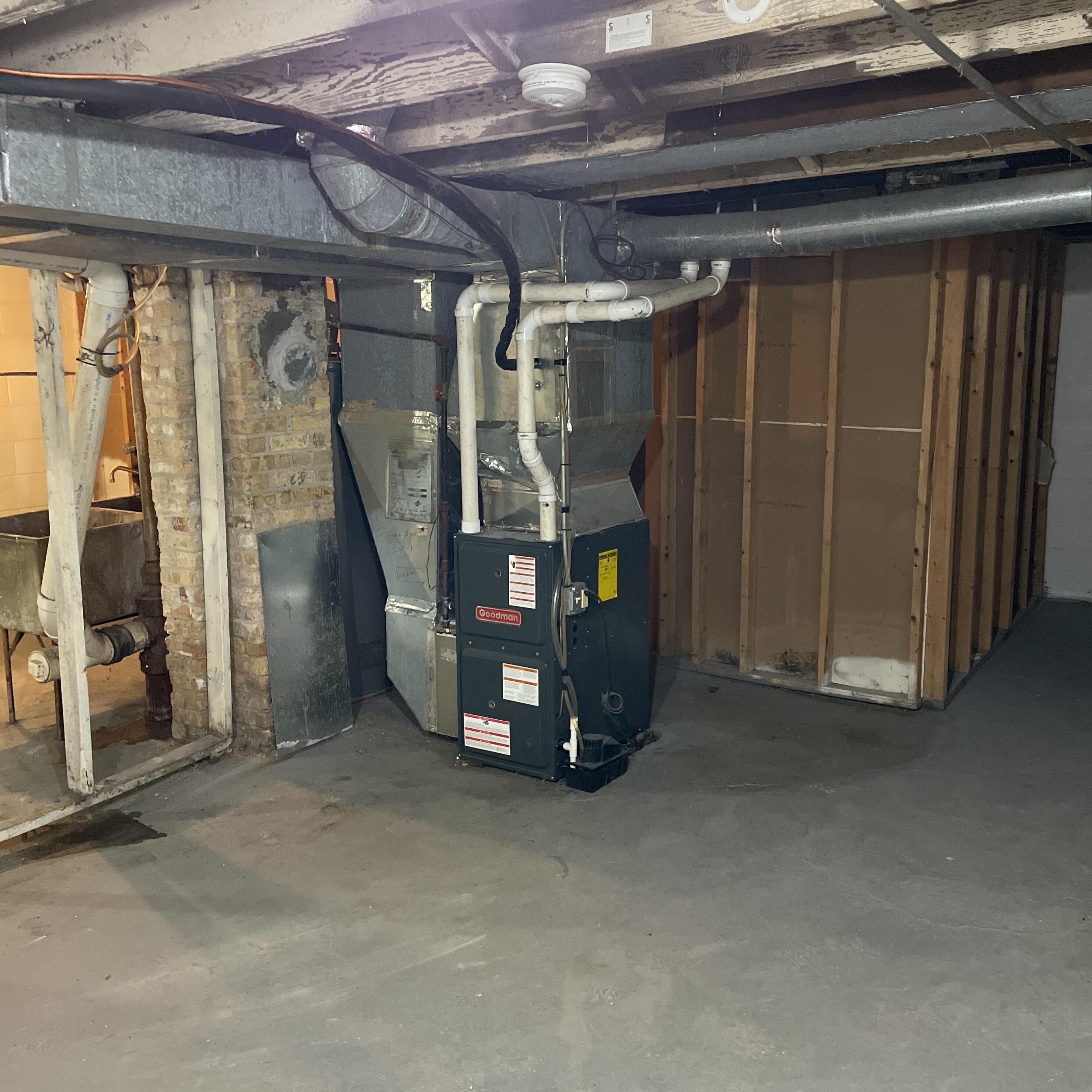 1541 Grange Ave, Racine WI  53405-5019 exterior