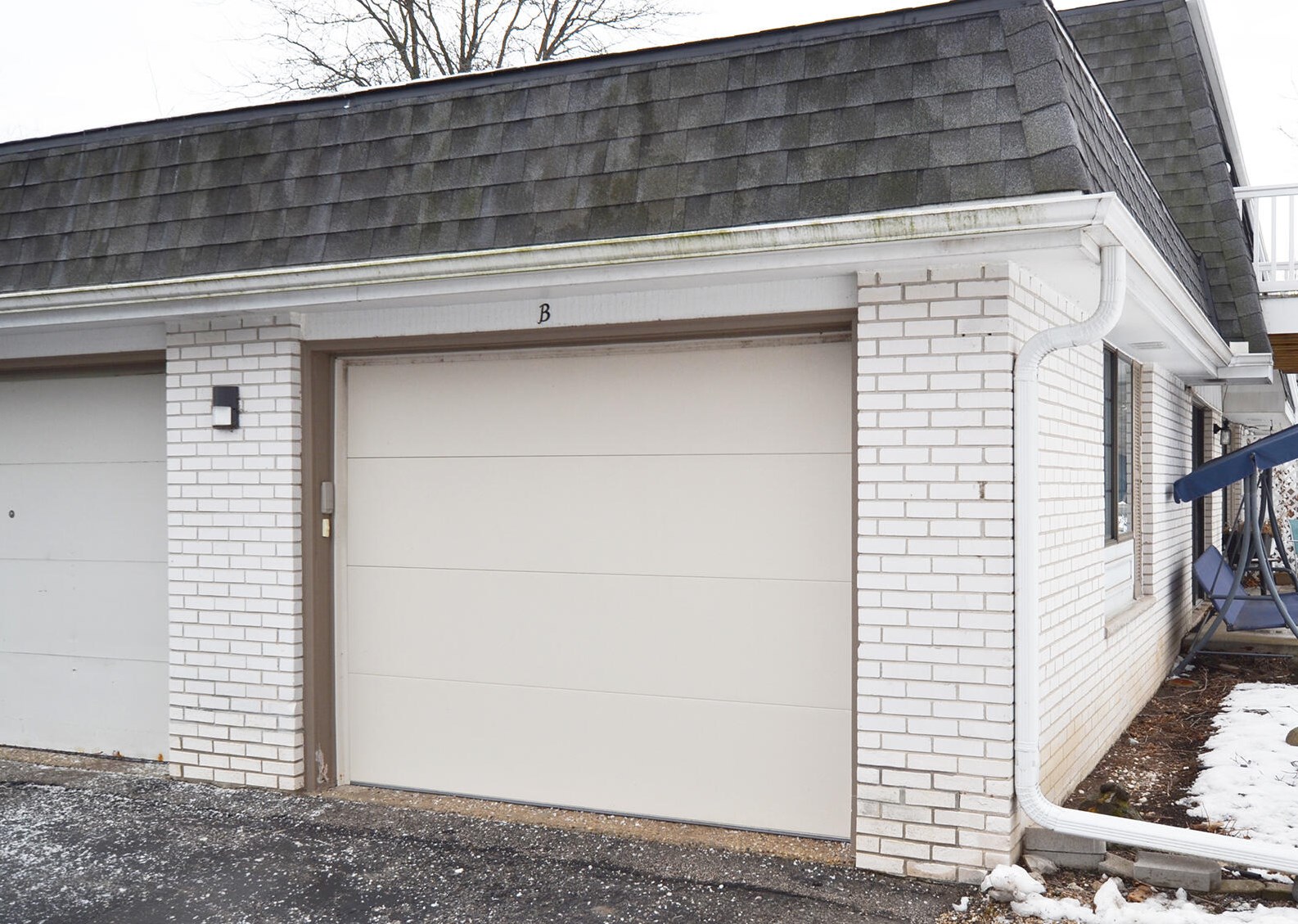 20245 Independence Dr, Brookfield WI  53045-5387 exterior