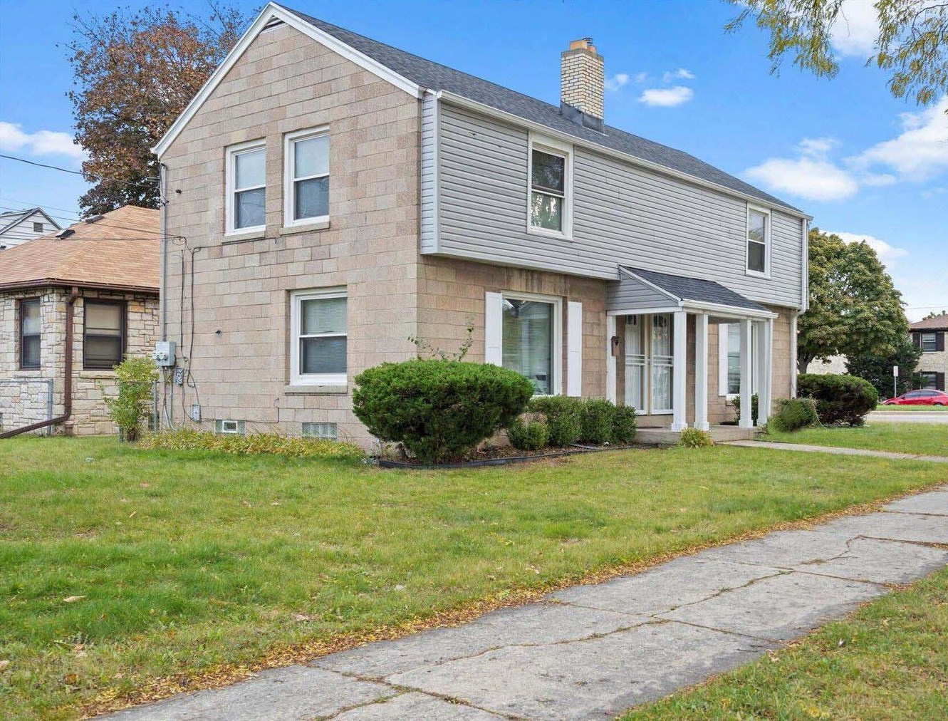 4006 41st St, Milwaukee WI 53221-1040 exterior