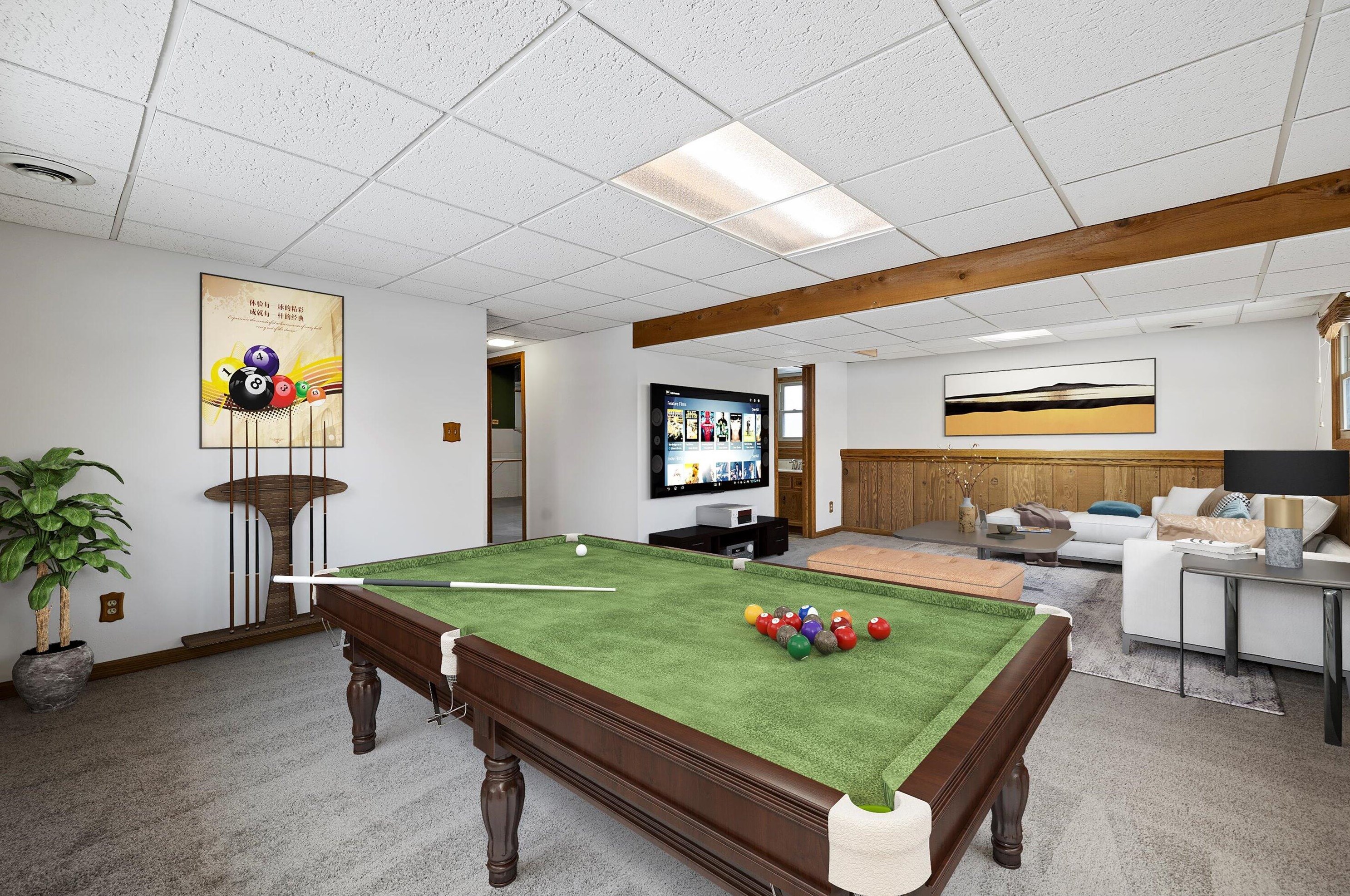 5946 33, Milwaukee WI 53221-4724 exterior