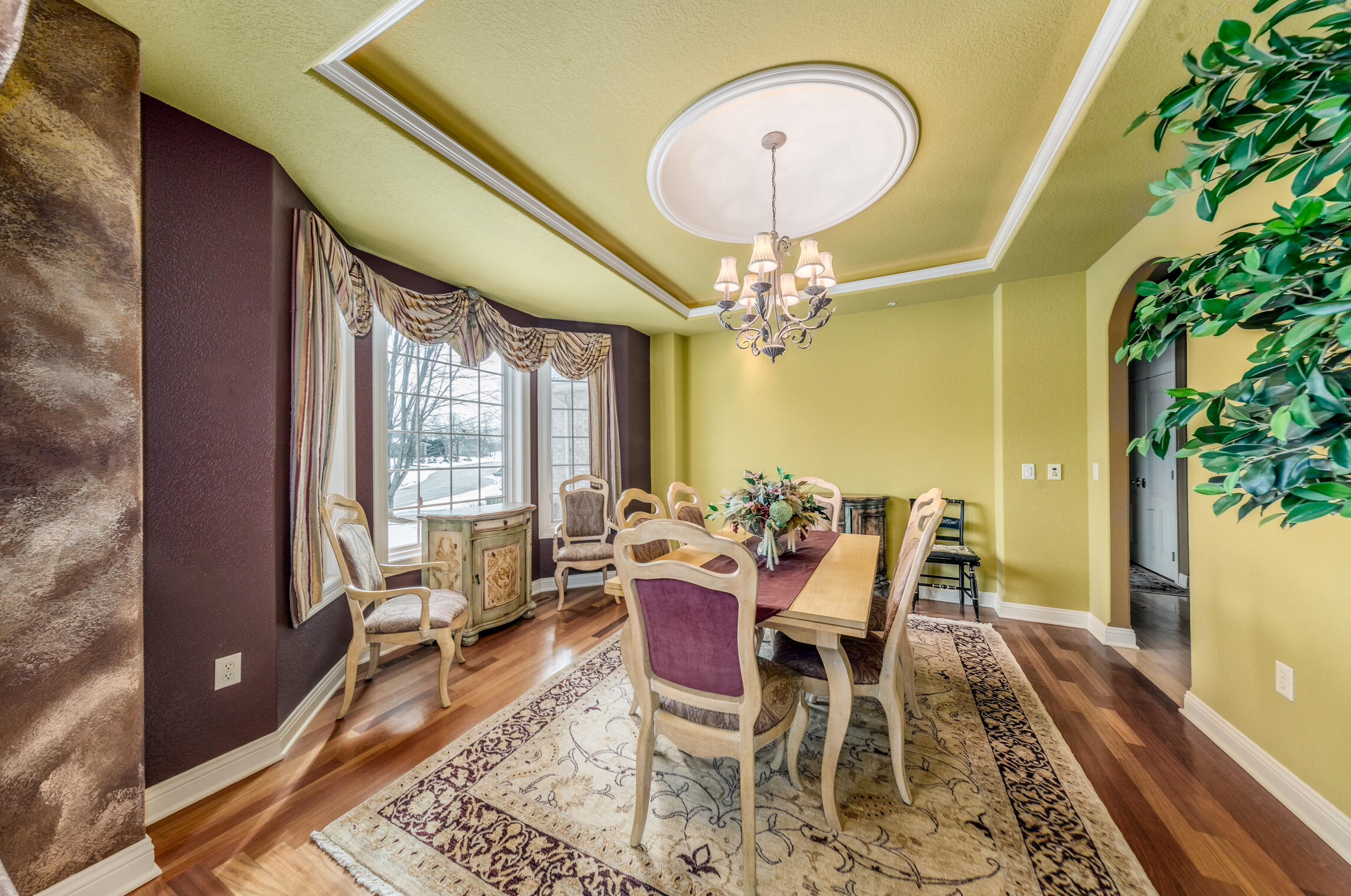 603 Thornbush Cir, Chenequa WI  53029-8648 exterior