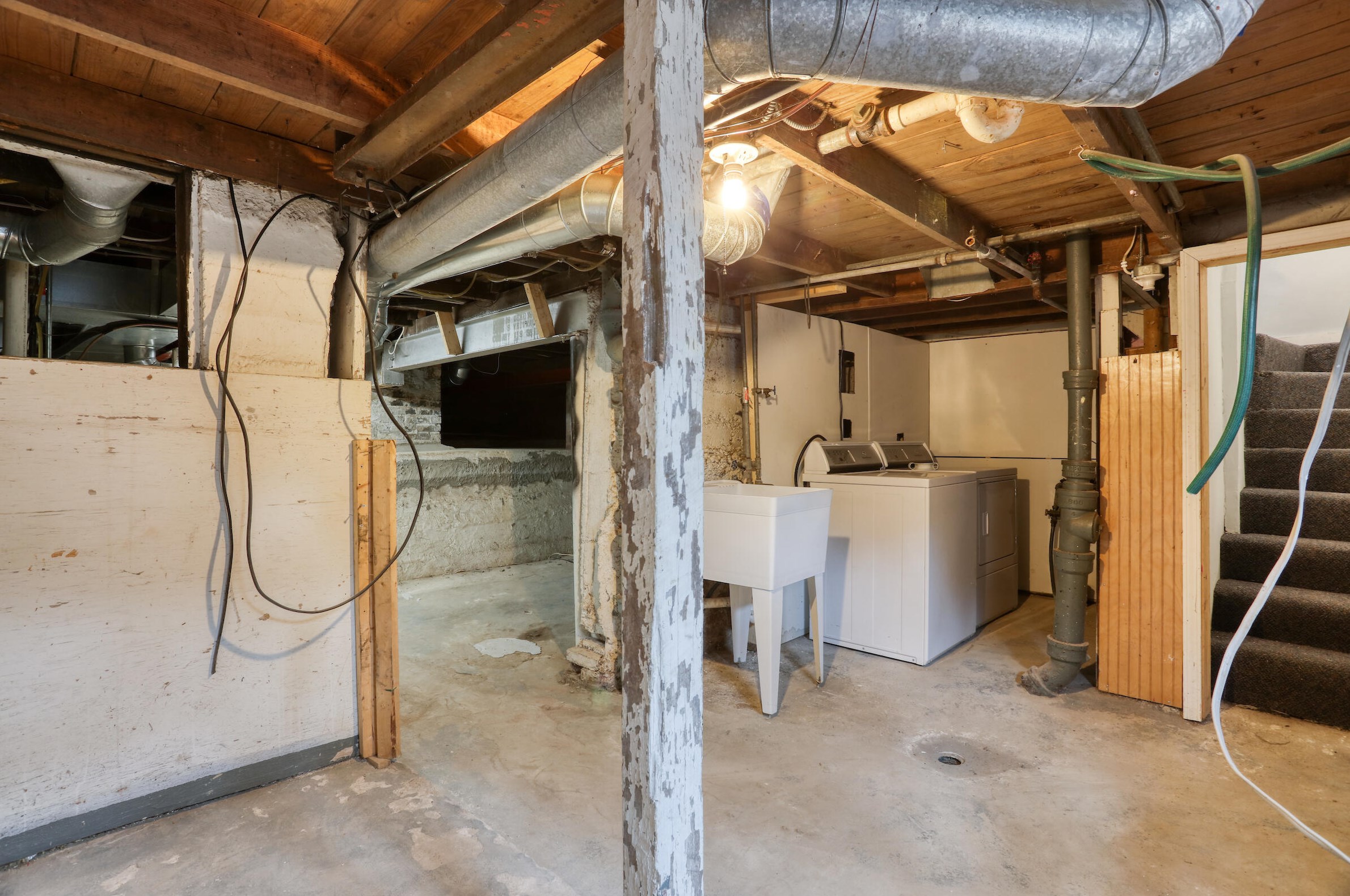 5225 Whitnall Ave, Cudahy WI  53110-1940 exterior